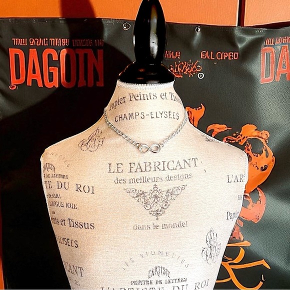 Dragons Tail SilverToned Infinity Symbol Pendant Necklace DND Inspired 19” - Picture 15 of 17